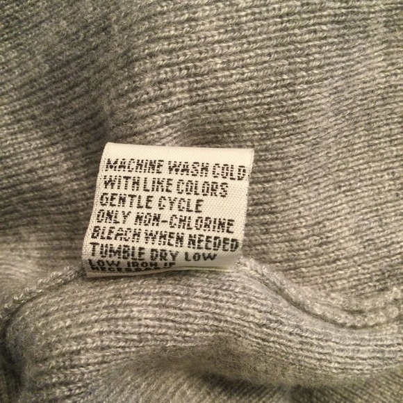 Kenneth Cole Gray Cowl Neck Tunic Sweater Size Medium - Picture 7 of 9